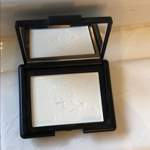 NARS highlighting powder color Albatross - Picture 3 of 4
